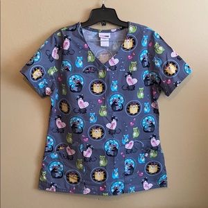 Scrubstar Small cats and hearts on grey top nurse